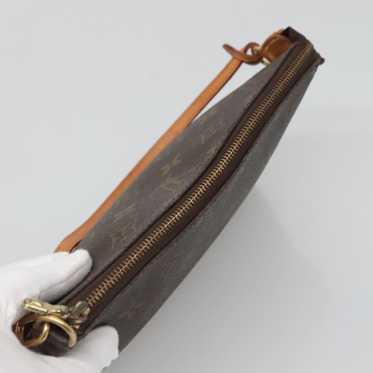 Monogram Pochette Accessoires Pouch