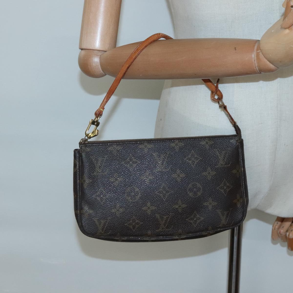 Monogram Pochette Accessoires Pouch