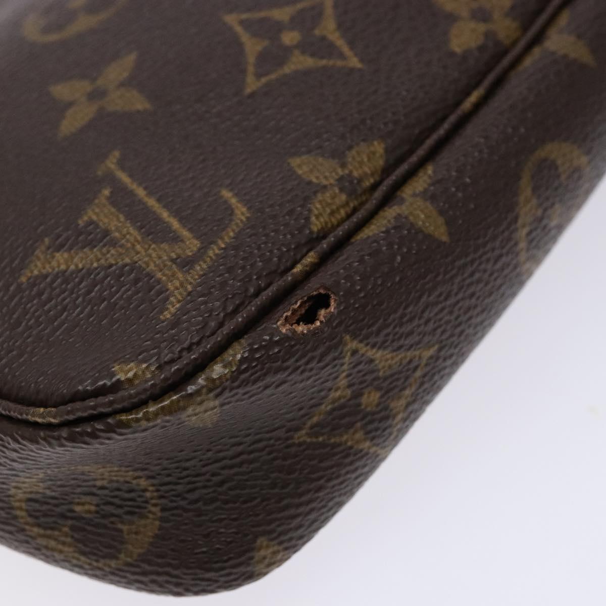 Monogram Pochette Accessoires Pouch