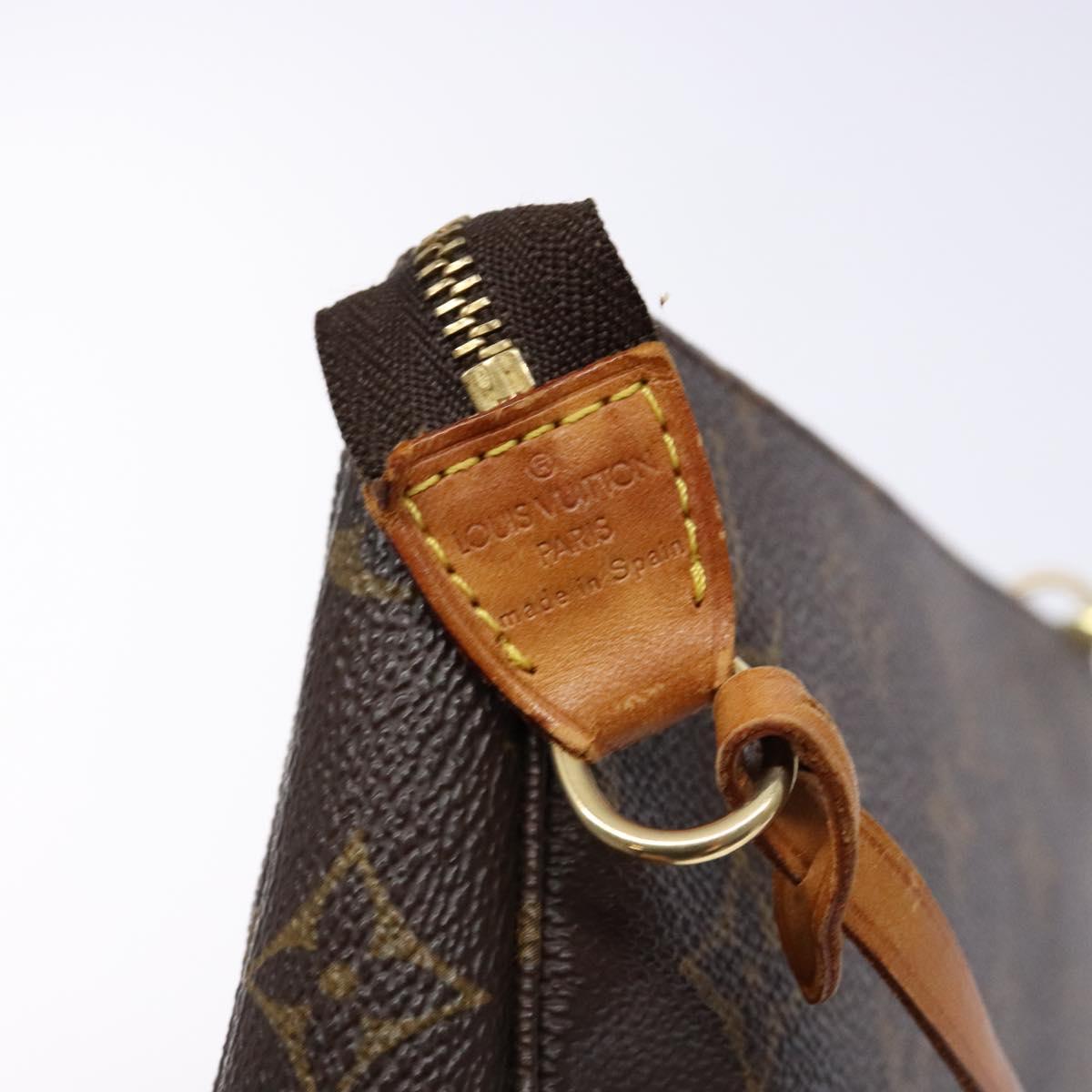 Monogram Pochette Accessoires Pouch