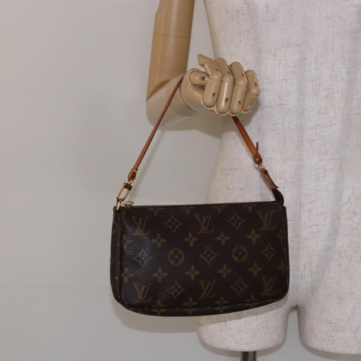Monogram Pochette Accessoires Pouch