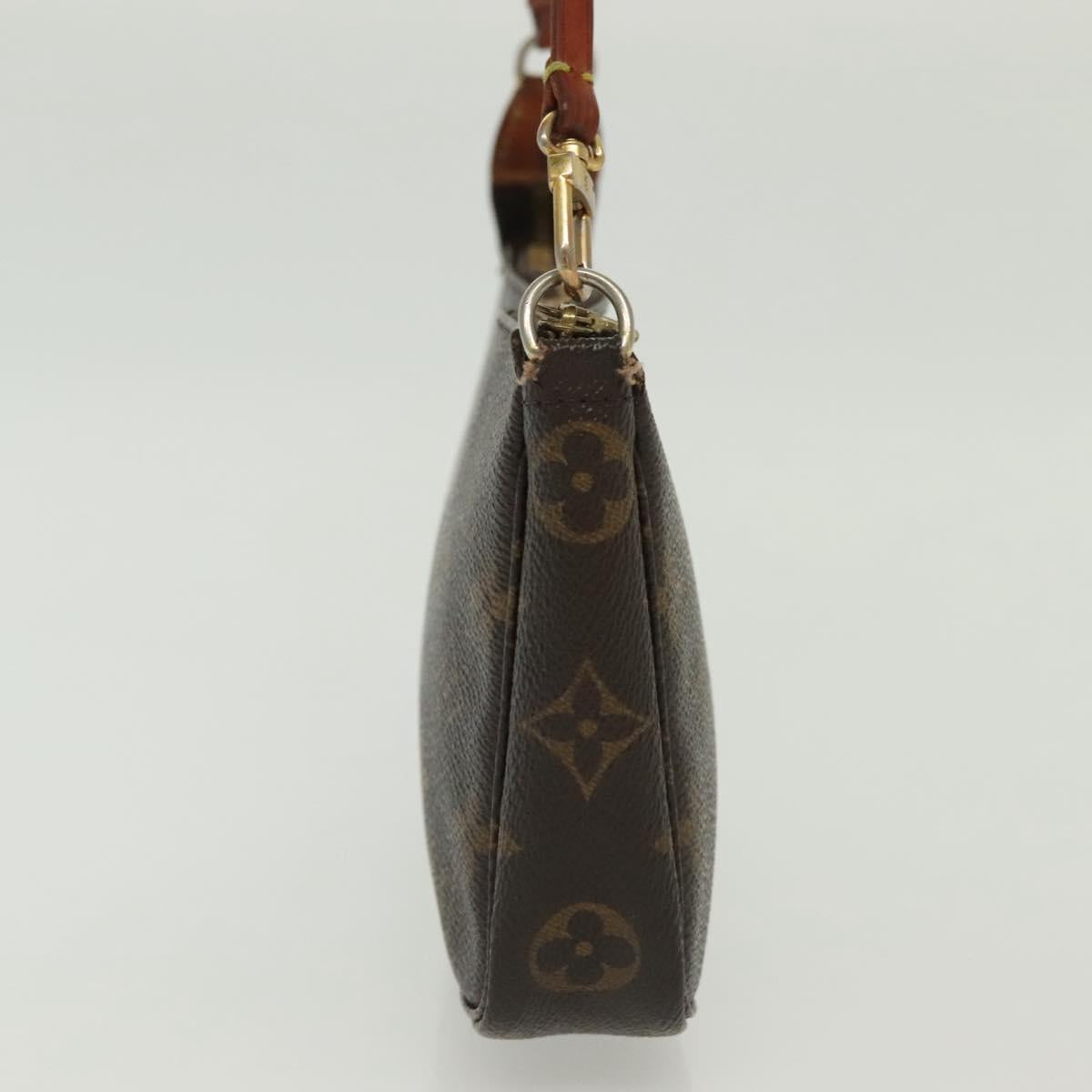 Monogram Pochette Accessoires Pouch