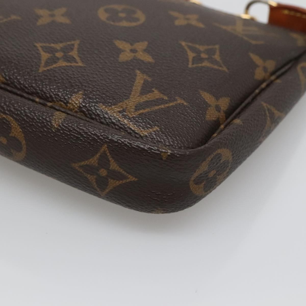 Monogram Pochette Accessoires Pouch