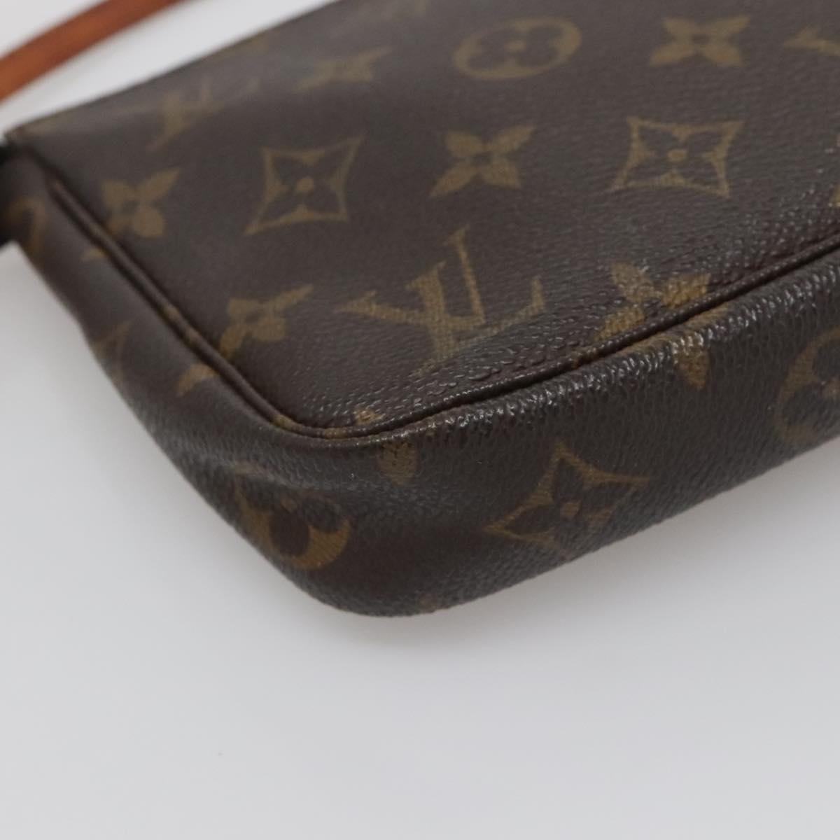 Monogram Pochette Accessoires Pouch