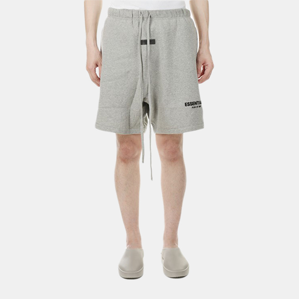 Handla Fear of God Essentials "Dark Oatmeal" Sweatshorts (SS22) online | Smidigt och enkelt på nätet - Merchsweden |