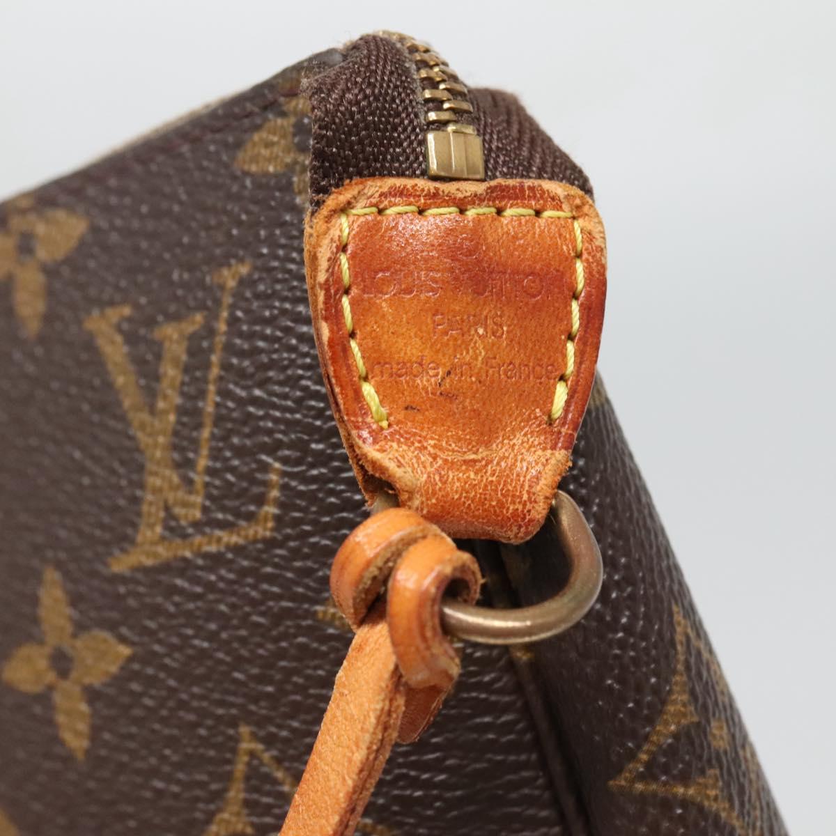 Monogram Pochette Accessoires Pouch
