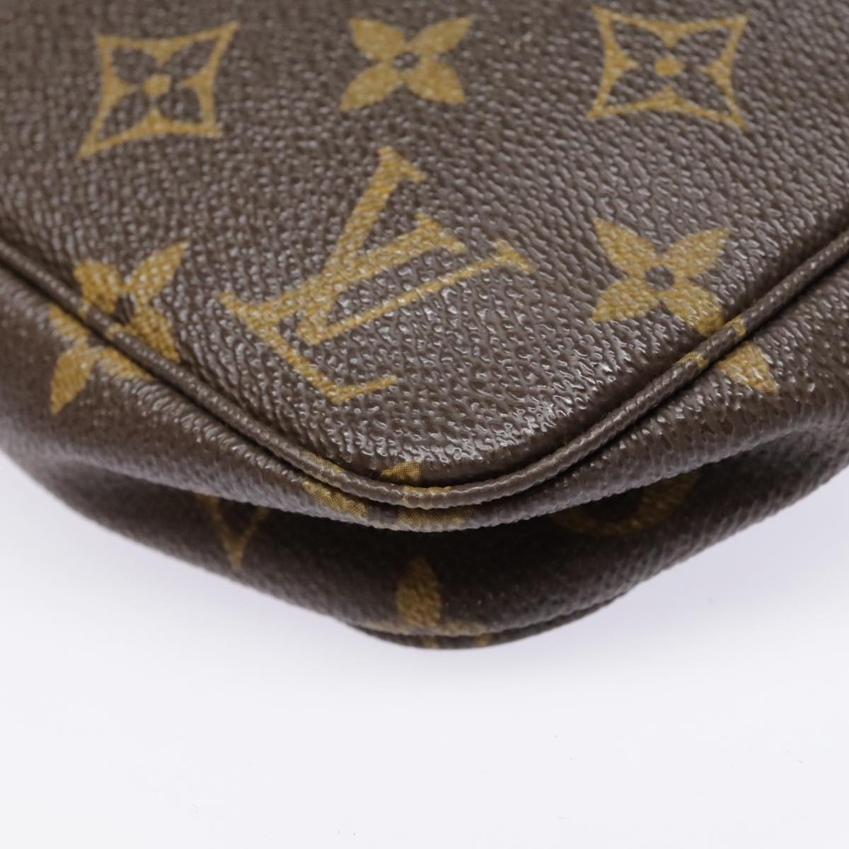 Monogram Pochette Accessoires Pouch