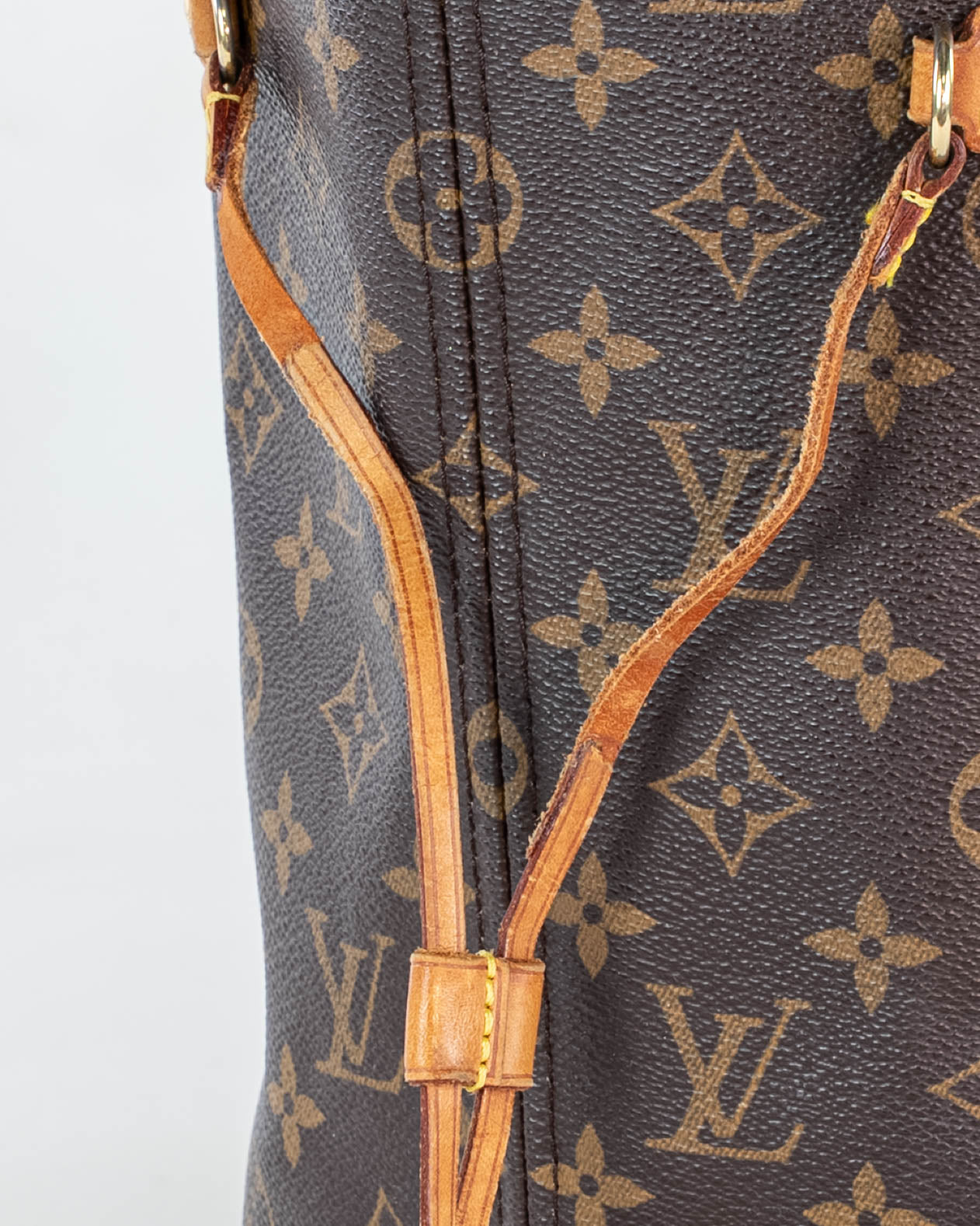 Monogrammi Neverfull MM -kangaskassi
