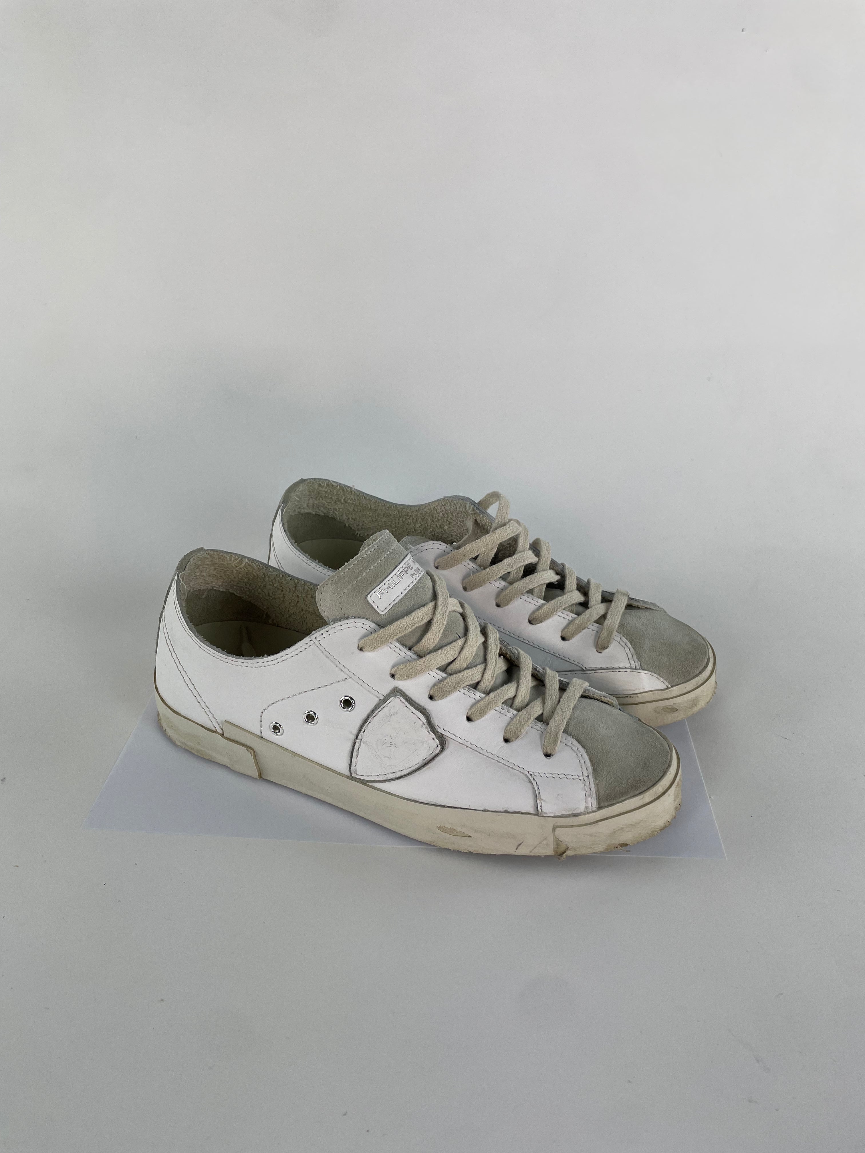 AK004. Men's PRSX Low White Grey