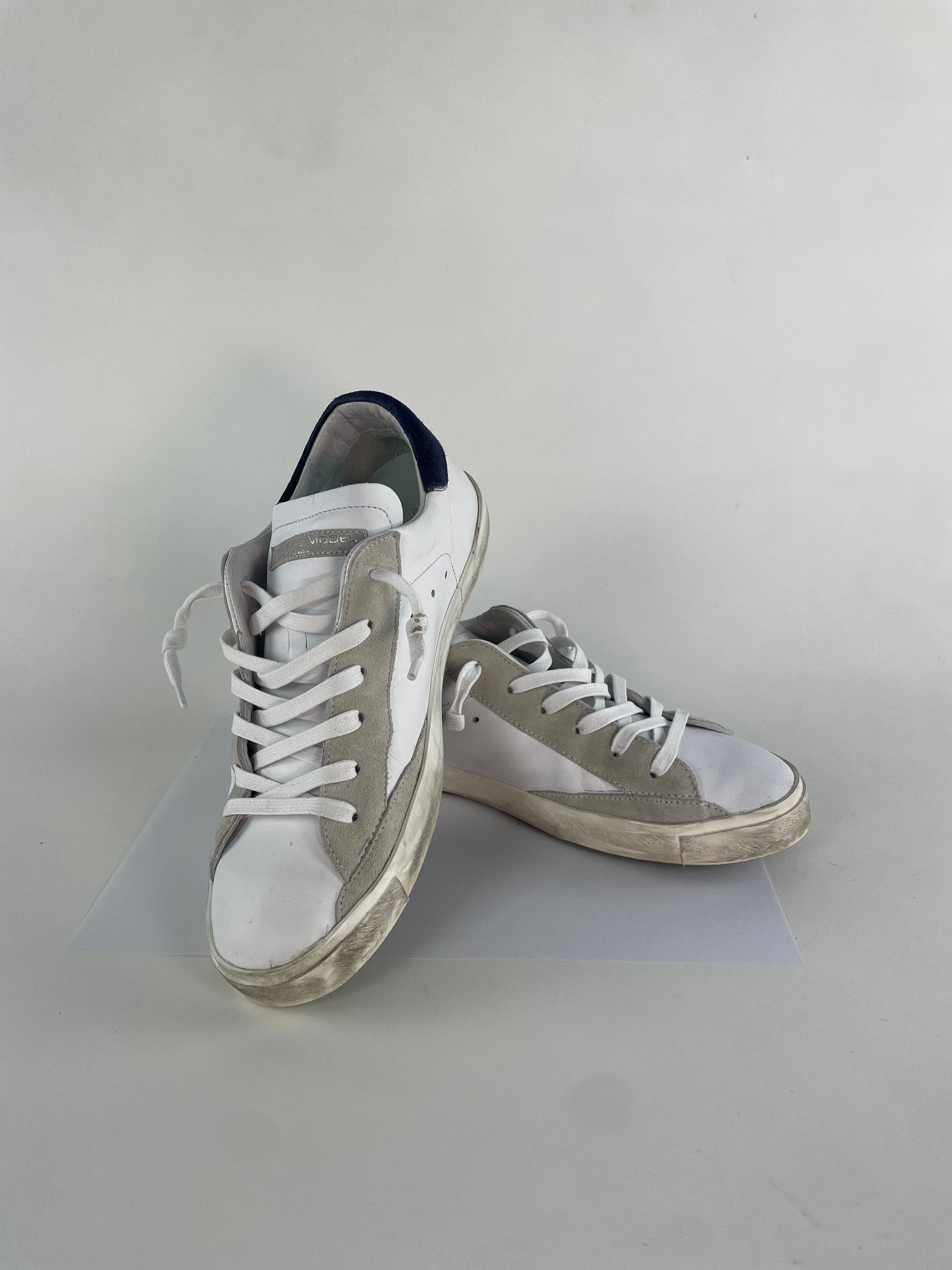 AK003. Men's Prsx Low Suede White Blue