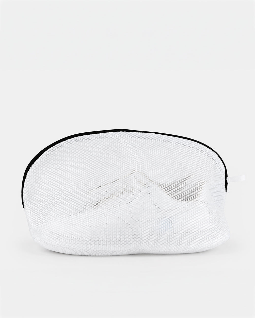 Laundry bag for shoes and shoelaces
