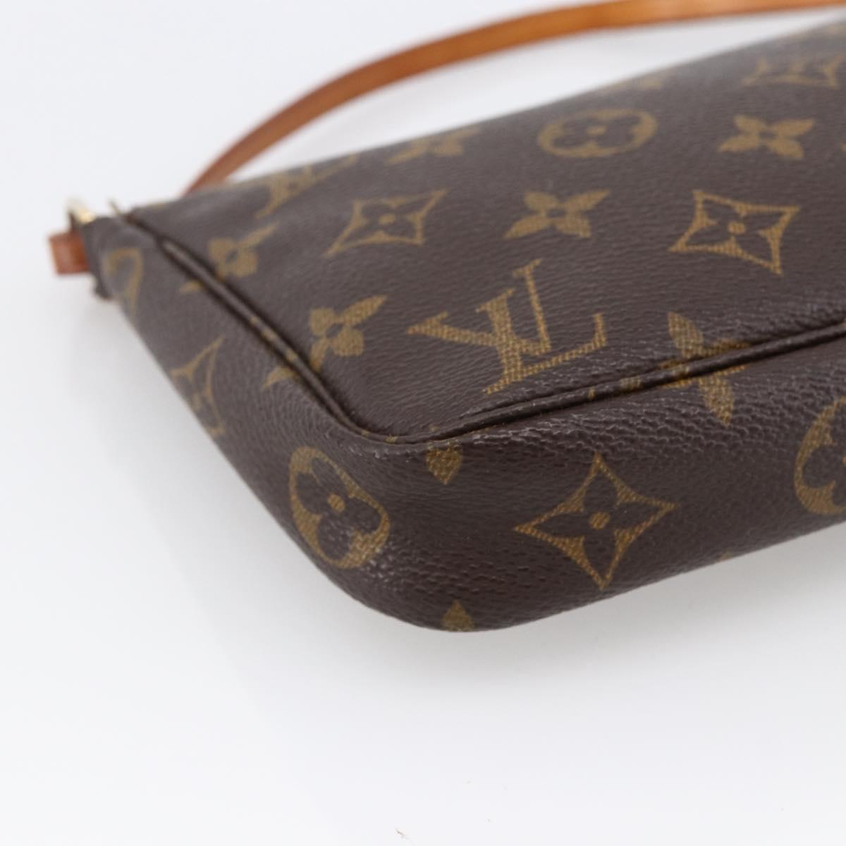 Monogram Pochette Accessoires Pouch