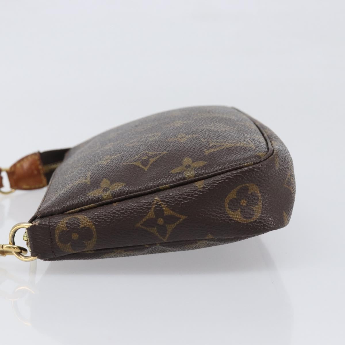 Monogram Pochette Accessoires Pouch
