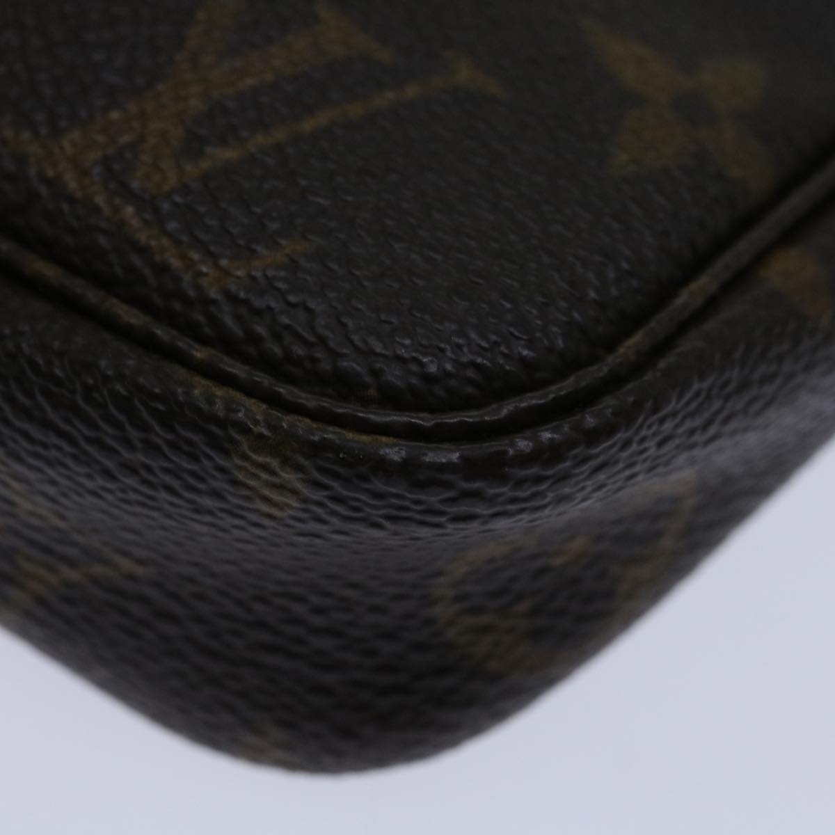 Monogram Pochette Accessoires Pouch