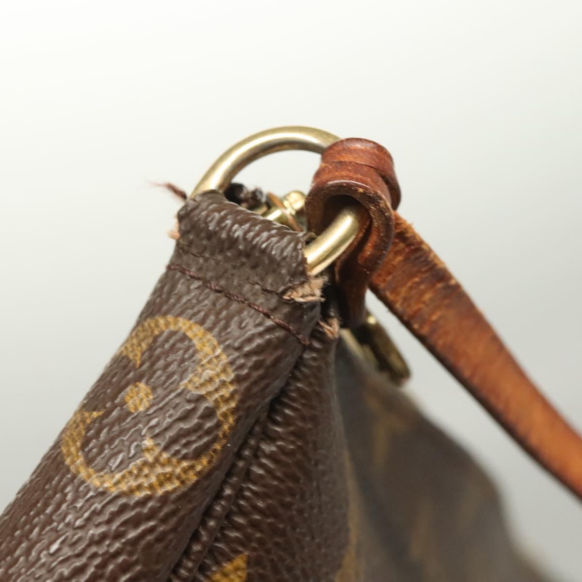 Monogram Pochette Accessoires Pouch