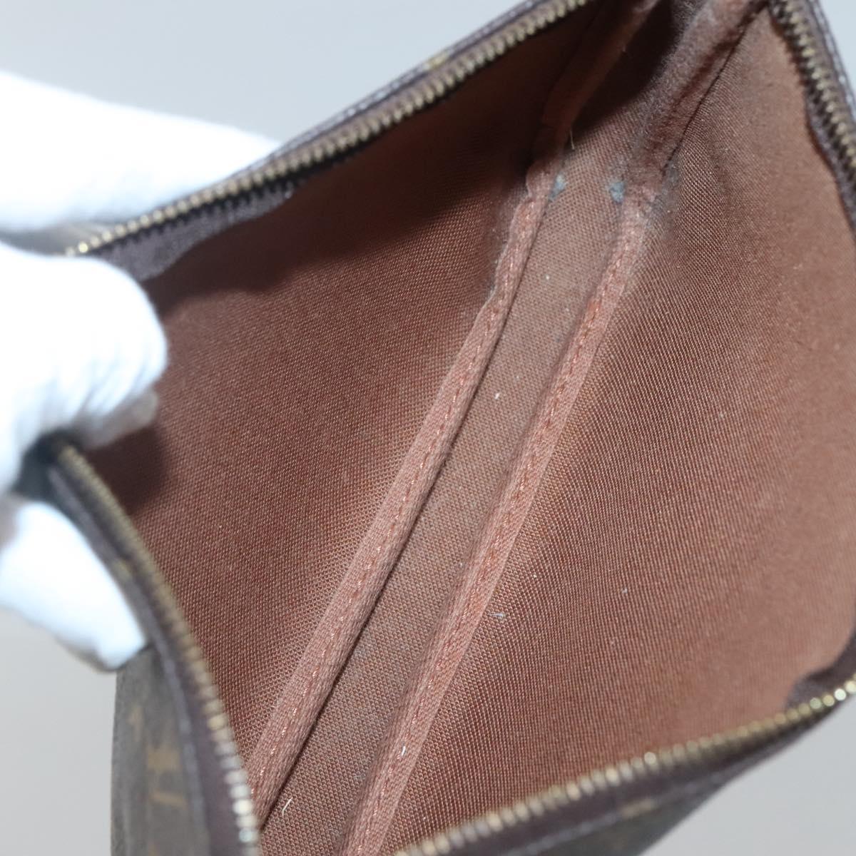 Monogram Pochette Accessoires Pouch