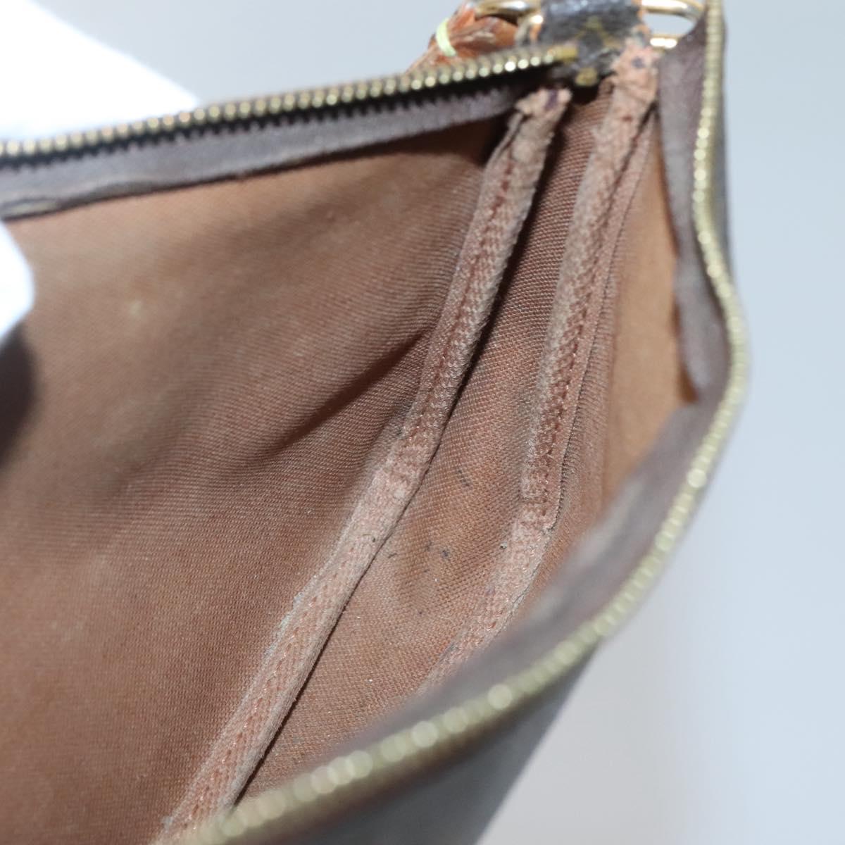 Monogram Pochette Accessoires Pouch