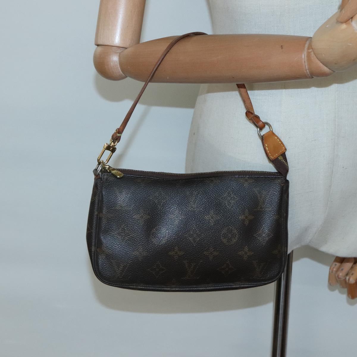 Monogram Pochette Accessoires Pouch