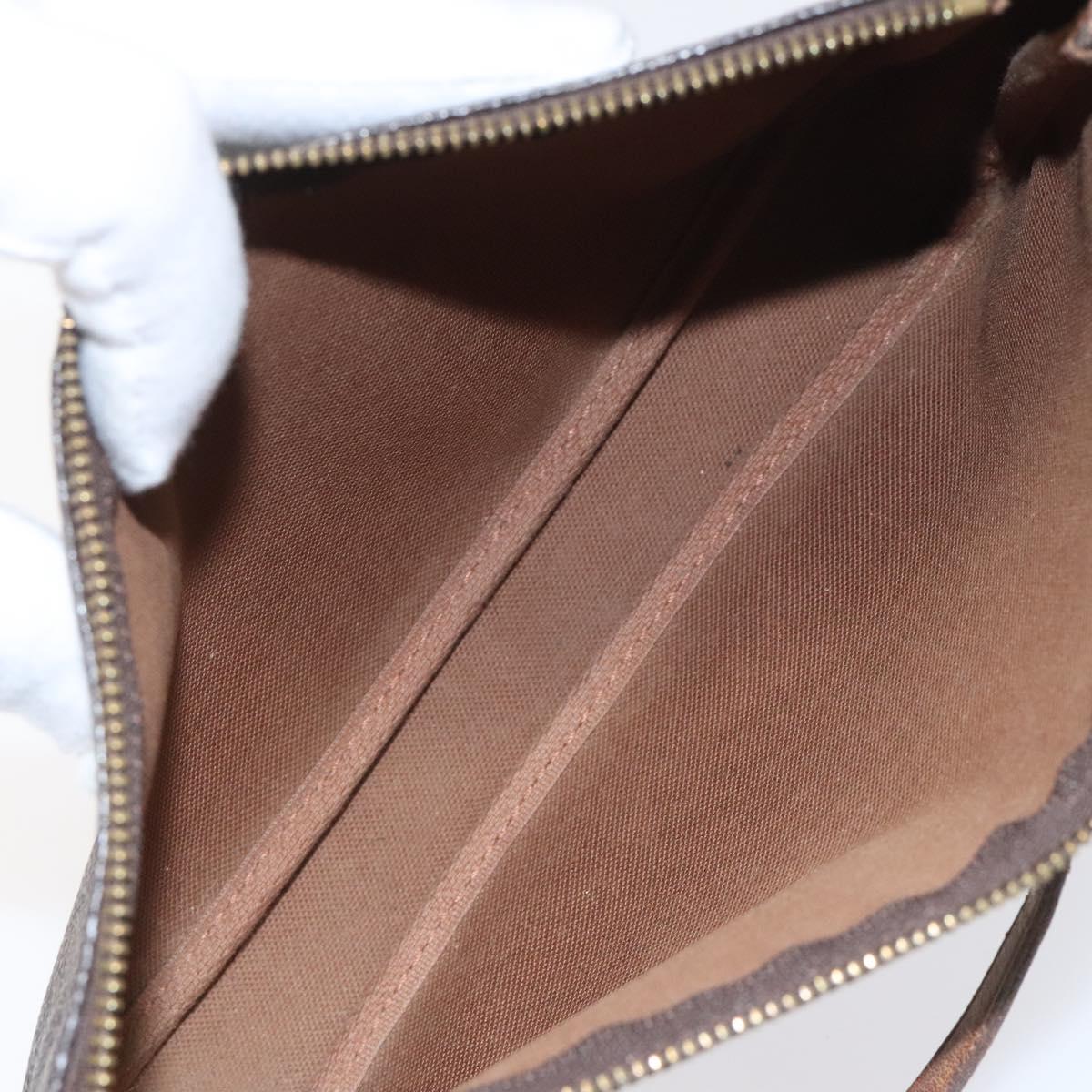 Monogram Pochette -tarvikepussi