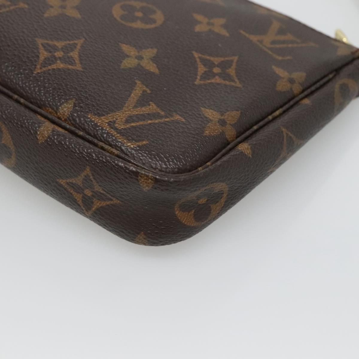 Monogram Pochette Accessoires Pouch
