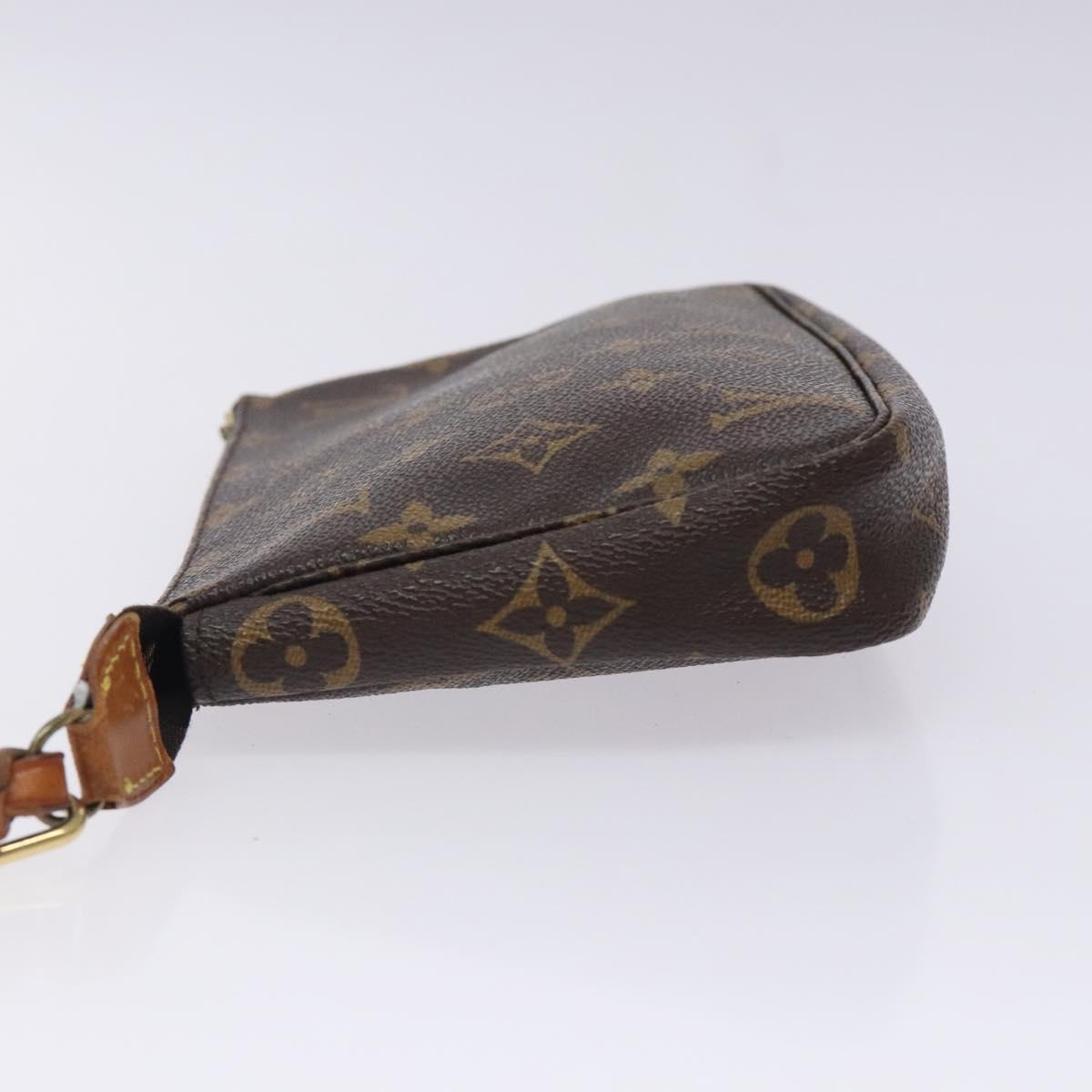 Monogram Pochette Accessoires Pouch