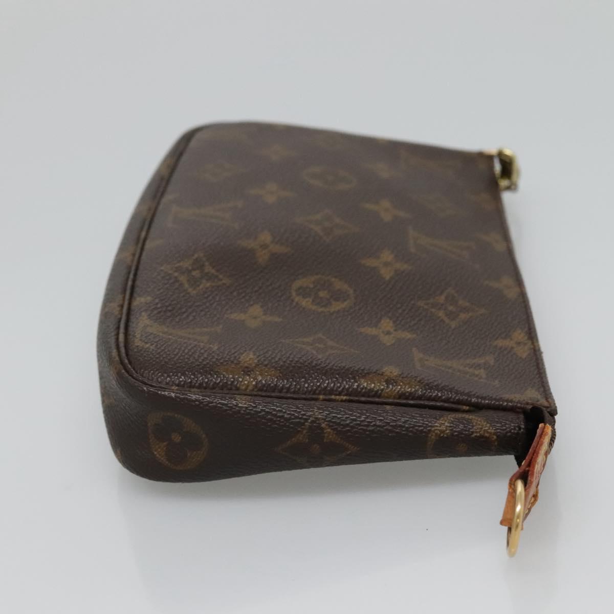 Monogram Pochette -tarvikepussi