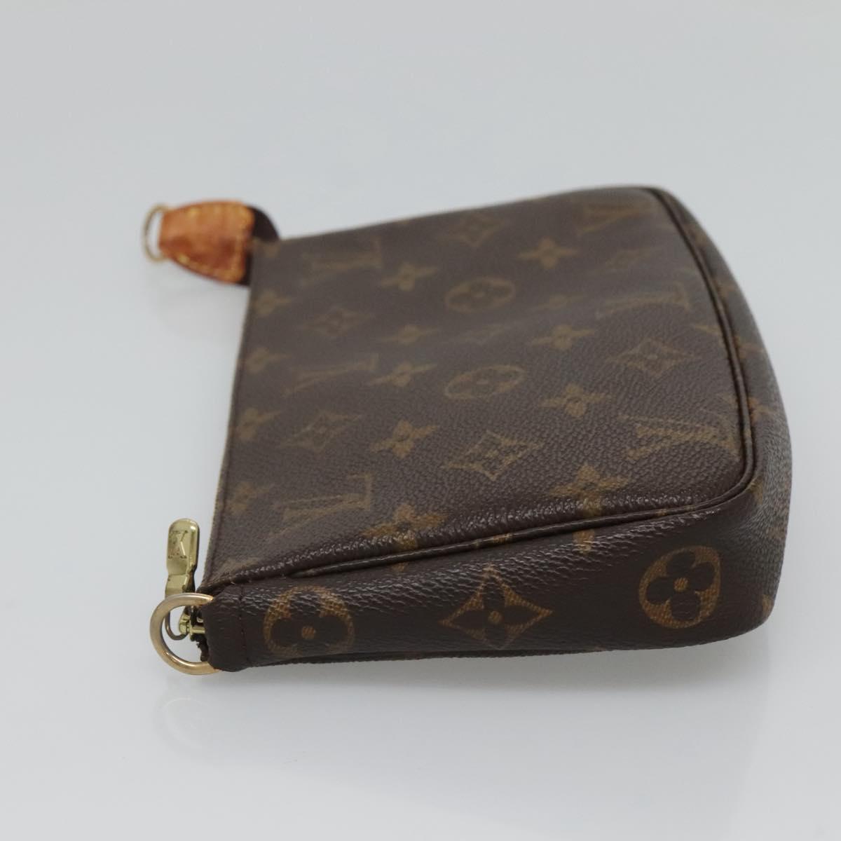 Monogram Pochette -tarvikepussi