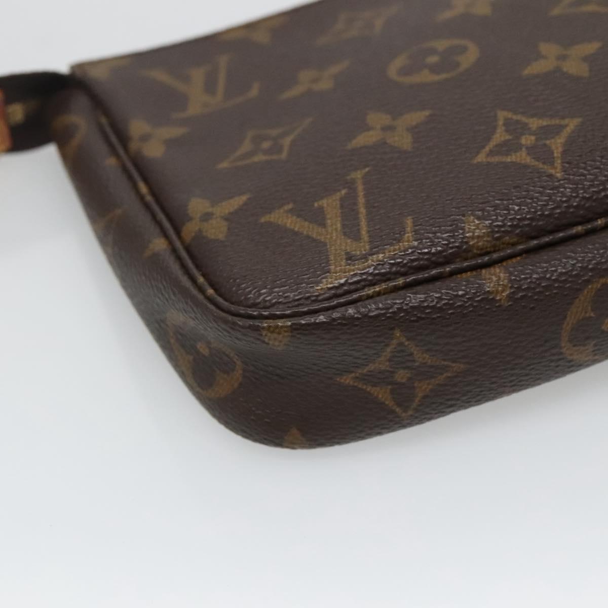 Monogram Pochette -tarvikepussi