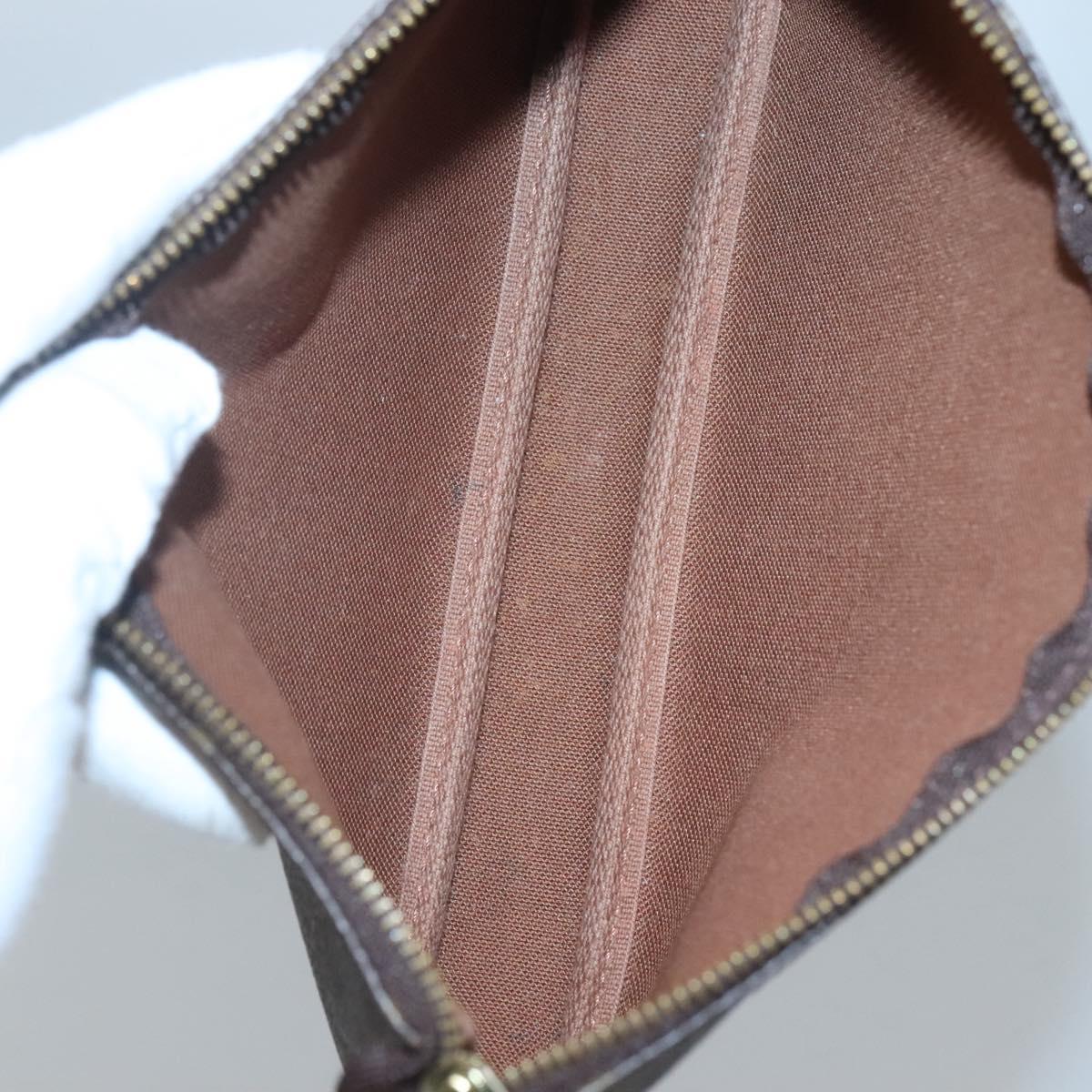 Monogram Pochette -tarvikepussi