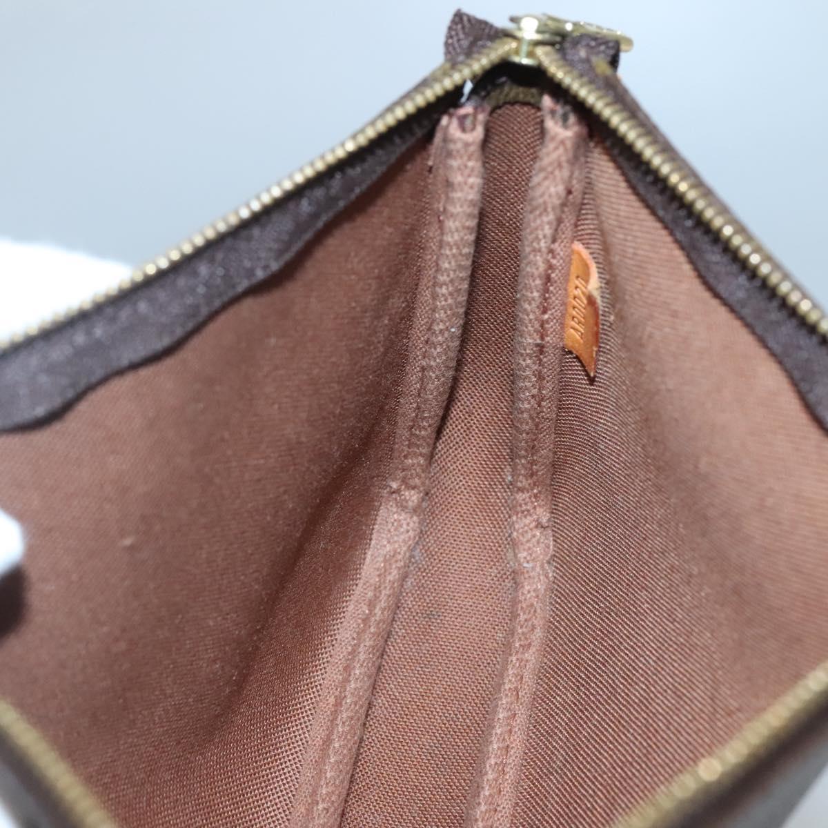 Monogram Pochette -tarvikepussi