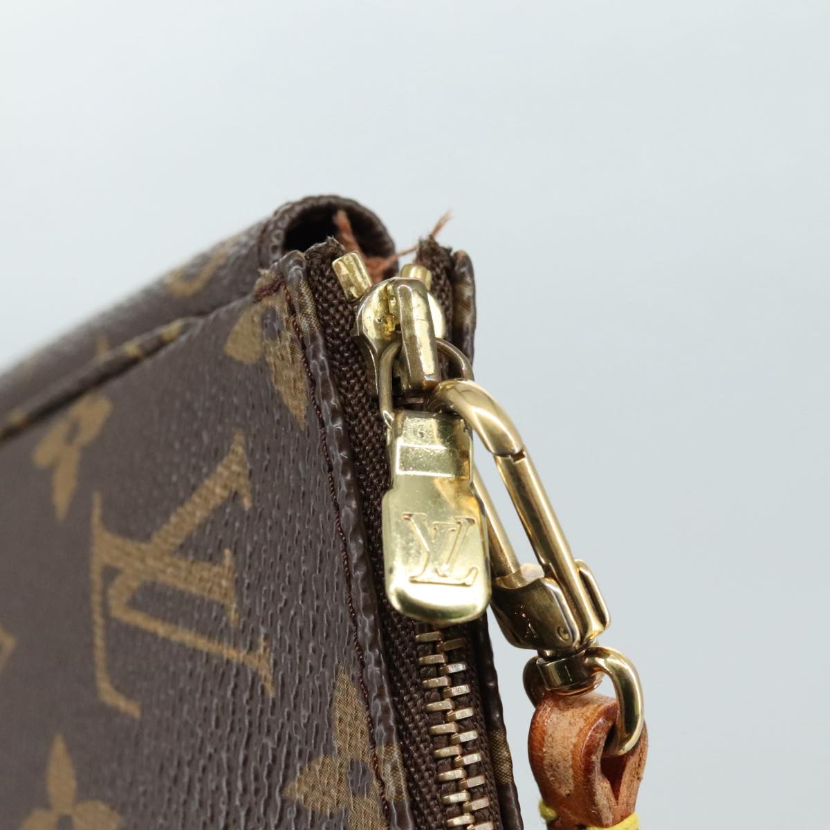 Monogram Pochette Accessoires Pouch