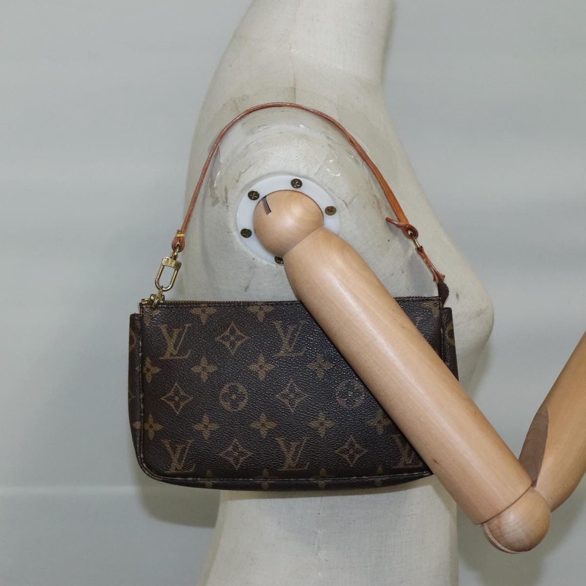 Monogram Pochette Accessoires Pouch