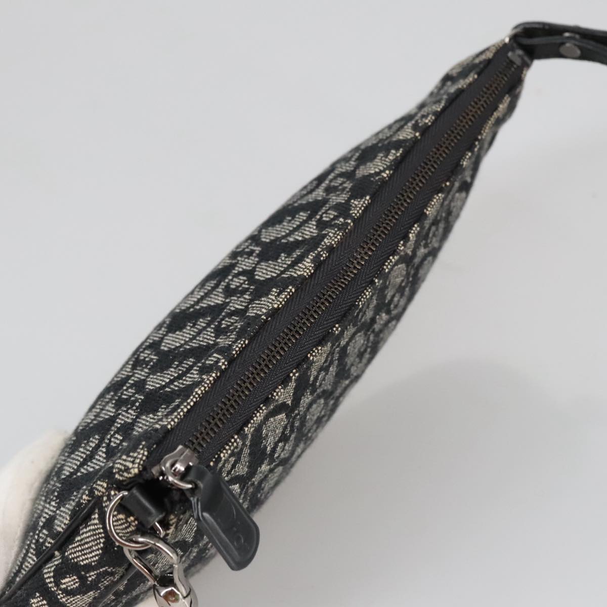 Trotter Canvas Saddle Pouch Black Silver