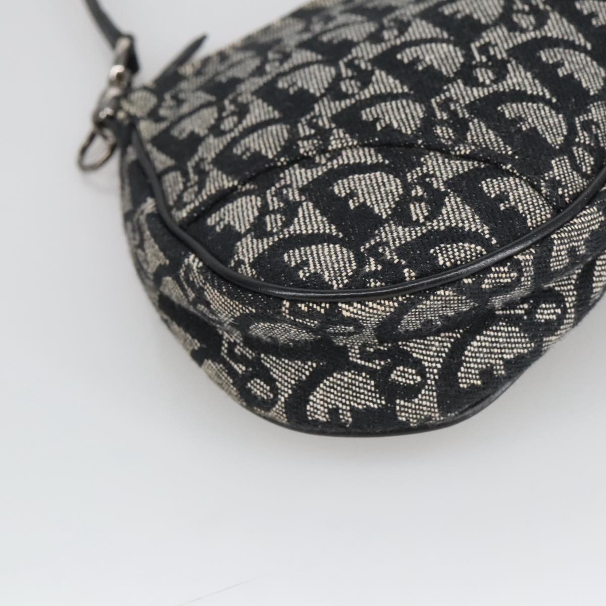 Trotter Canvas Saddle Pouch Black Silver