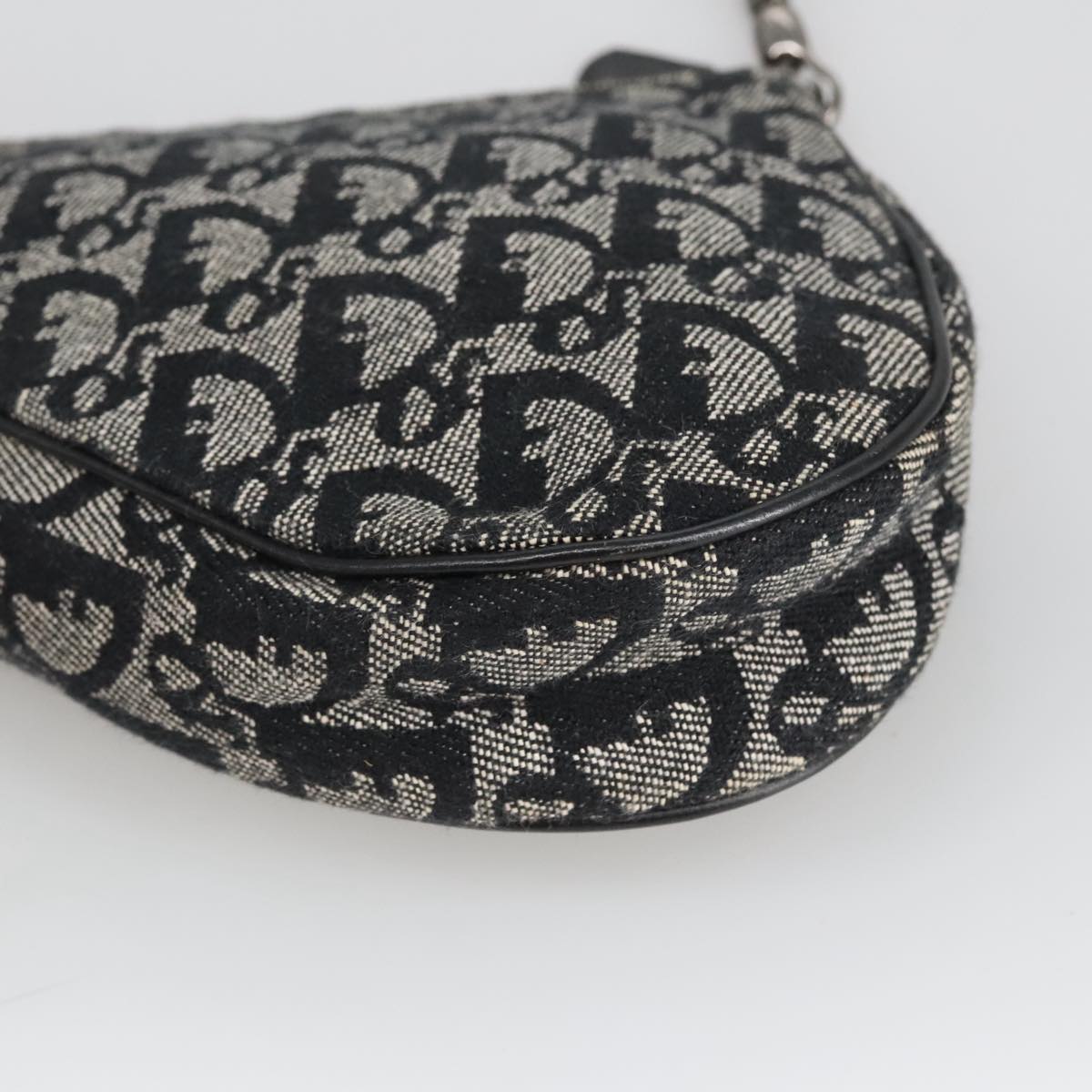 Trotter Canvas Saddle Pouch Black Silver