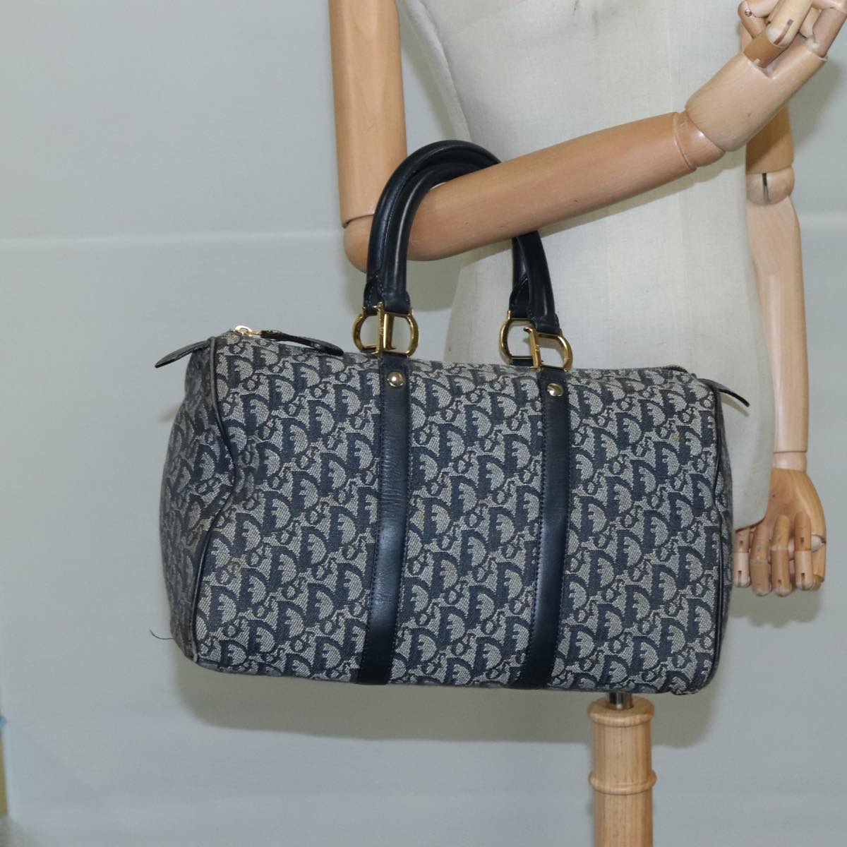 Trotter Canvas Hand Bag Navy