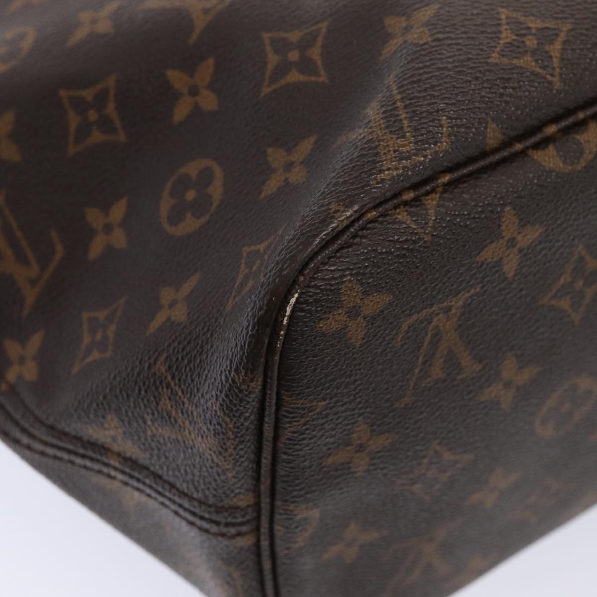 Monogrammi Neverfull MM -kangaskassi