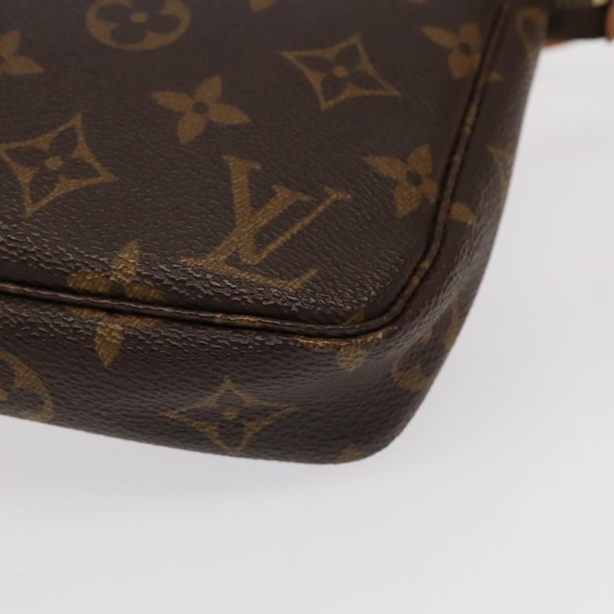 Monogram Pochette -tarvikepussi