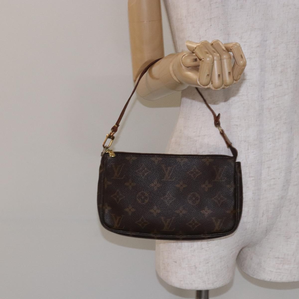 Monogram Pochette Accessoires Pouch