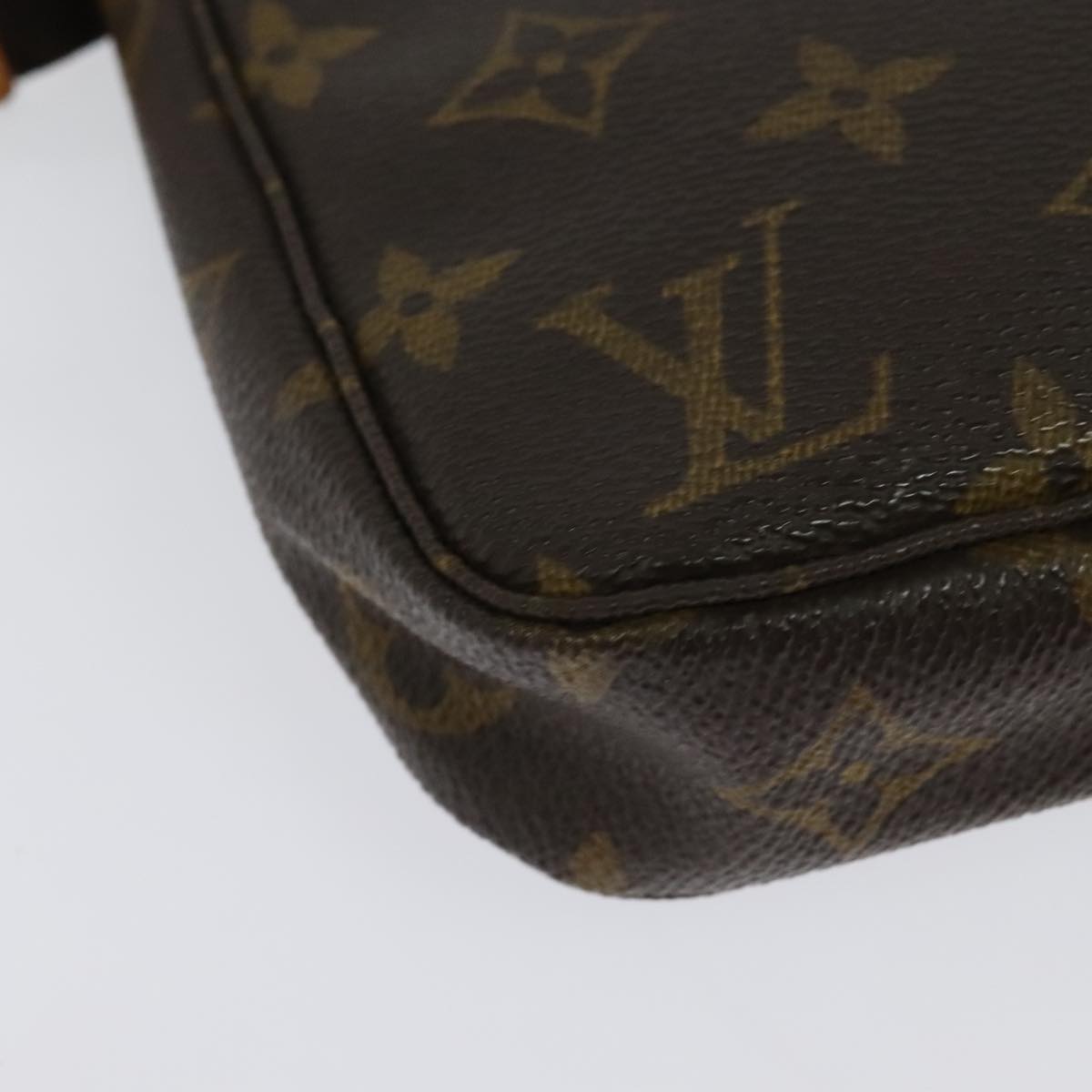 Monogram Pochette Accessoires Pouch