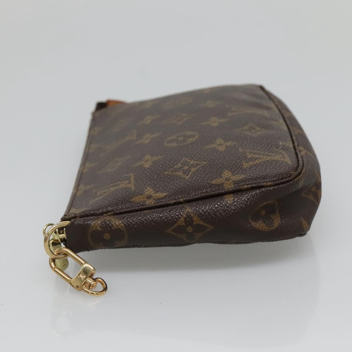 Monogram Pochette Accessoires Pouch