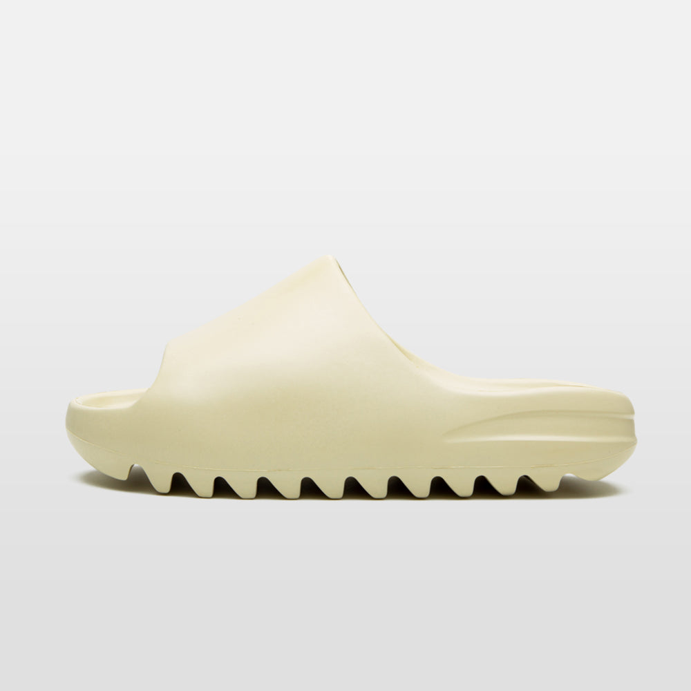 Handla Adidas Yeezy Slide "Bone" online | Smidigt och enkelt på nätet - Merchsweden |