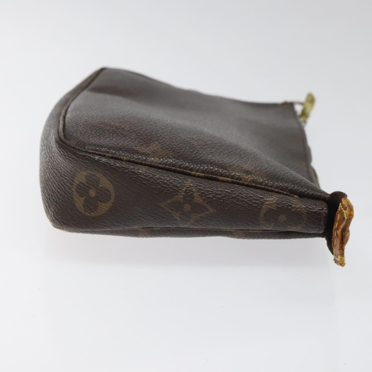 Monogram Pochette Accessoires Pouch