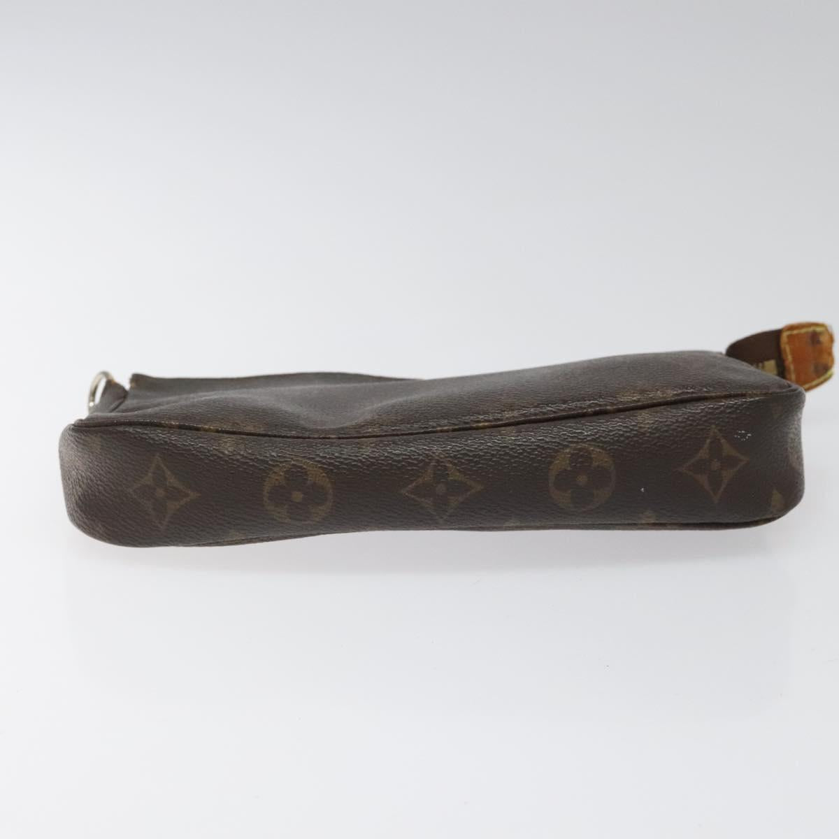 Monogram Pochette Accessoires Pouch