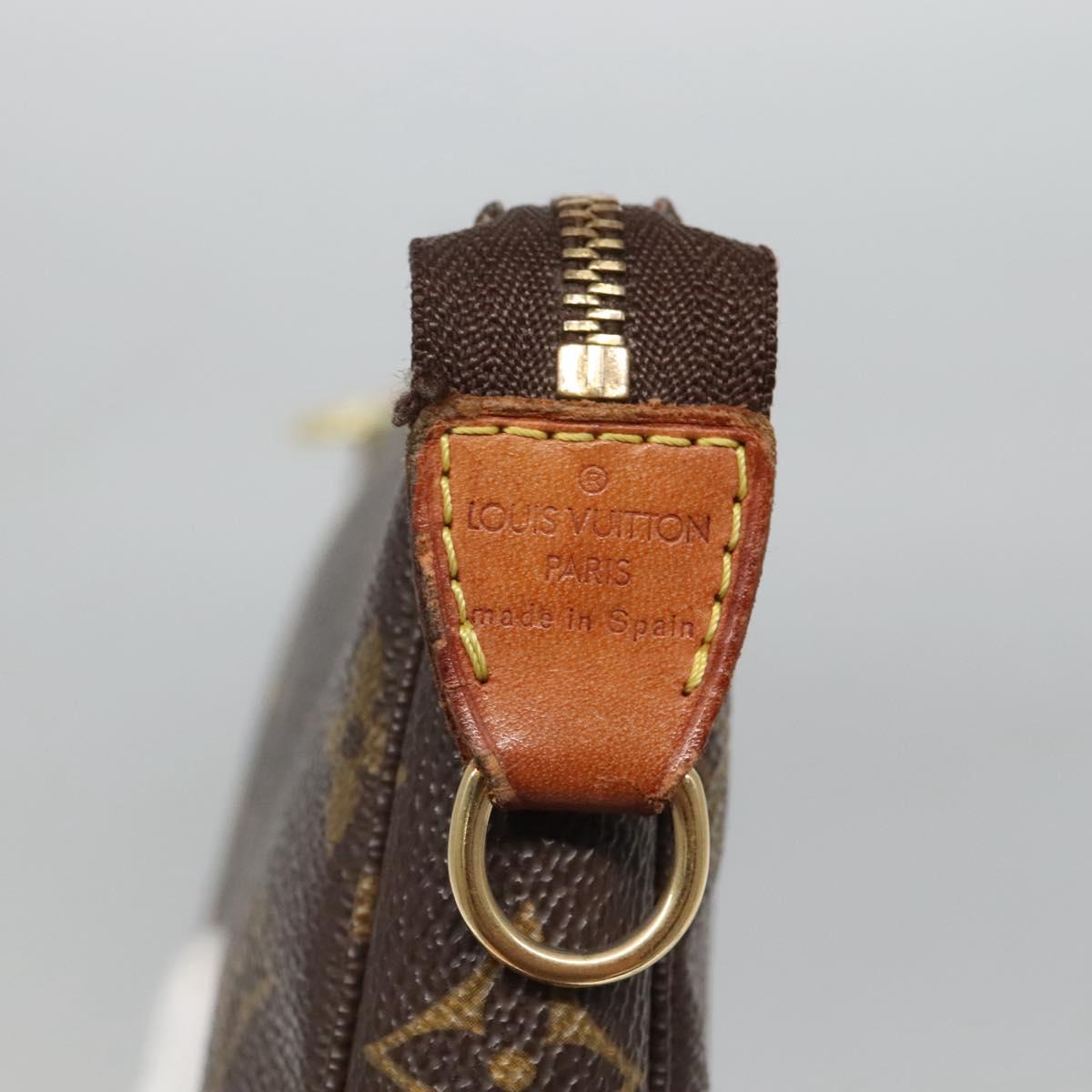 Monogram Pochette Accessoires Pouch