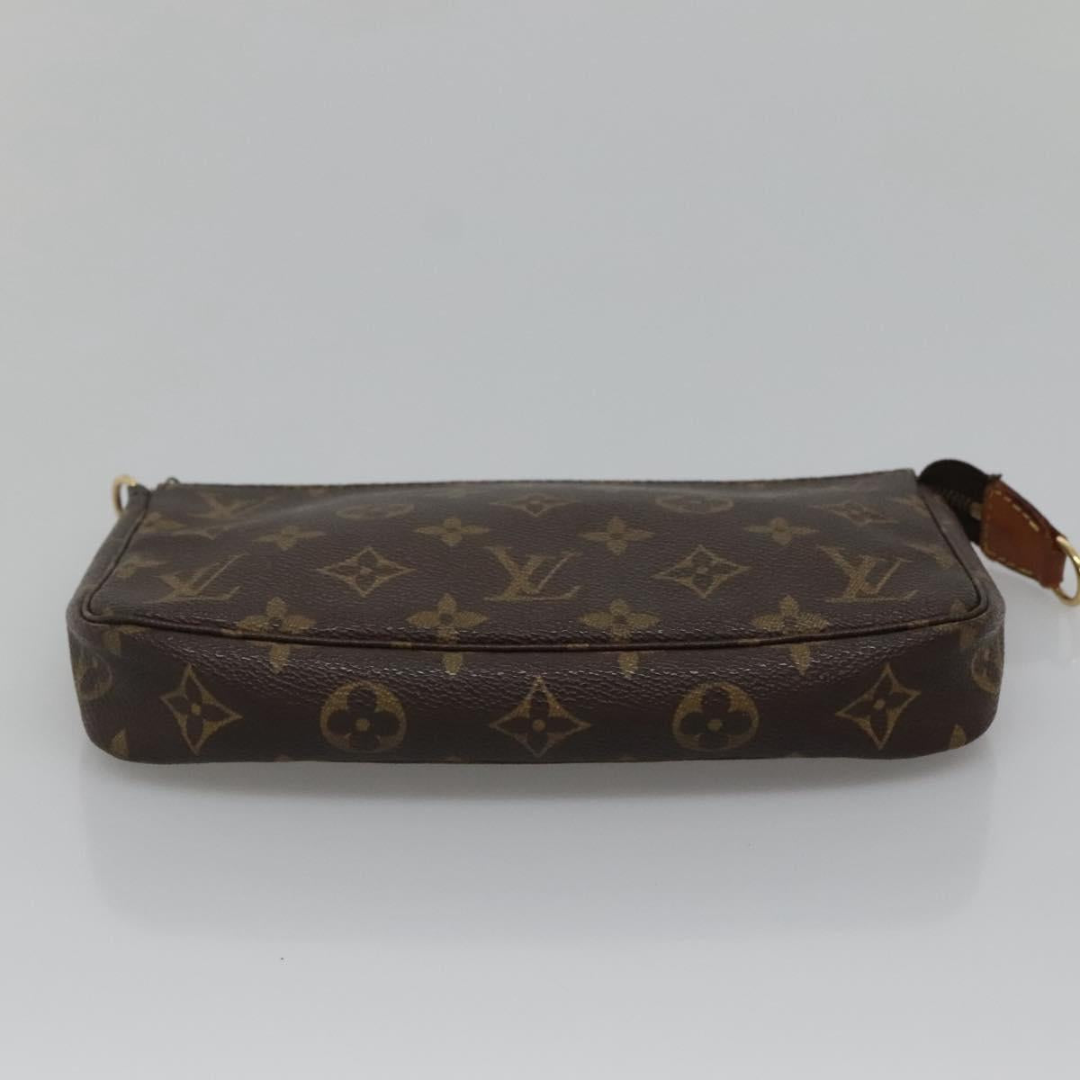 Monogram Pochette Accessoires Pouch