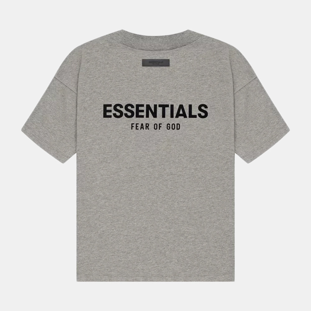 Fear of God Essentials "Dark Oatmeal" Tee (SS22) - T-shirt | Trendiga kläder & skor - Merchsweden |
