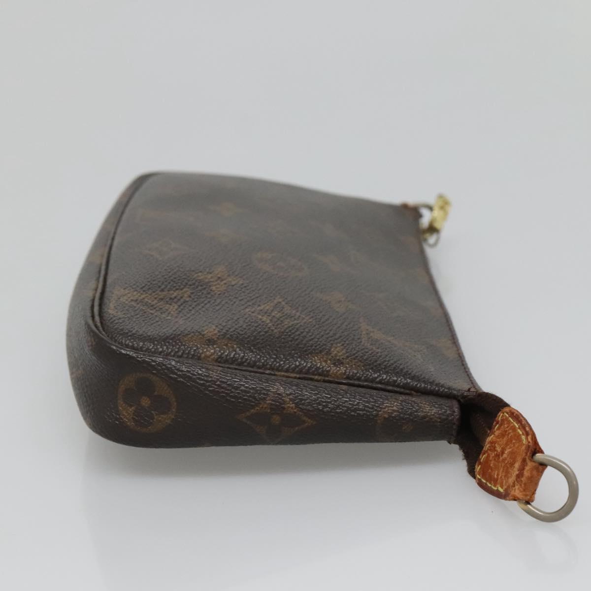 Monogram Pochette Accessoires Pouch