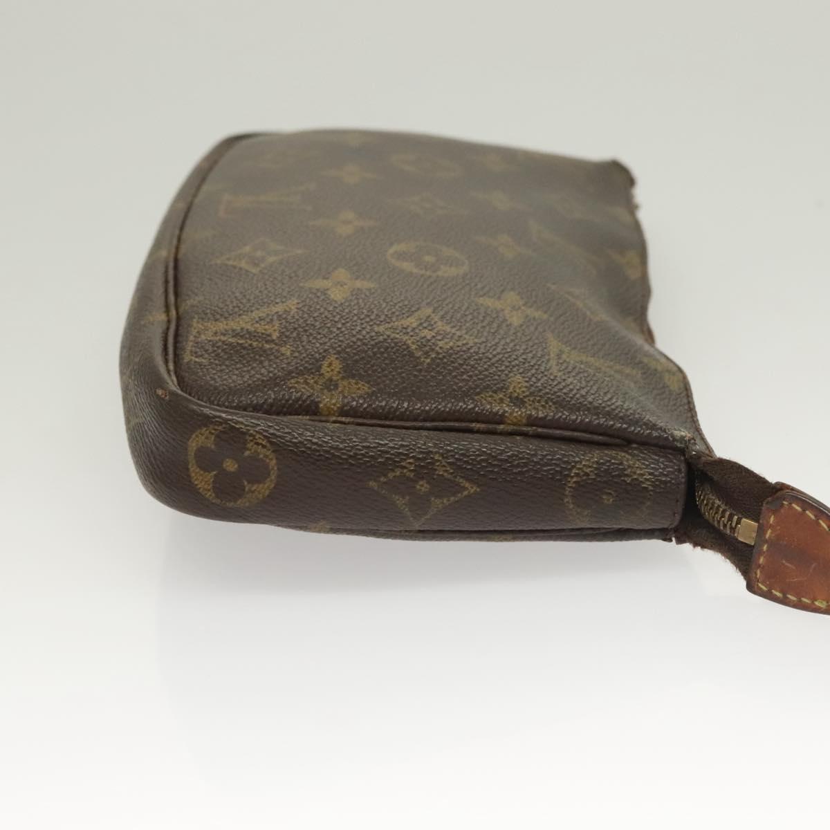 Monogram Pochette Accessoires Pouch