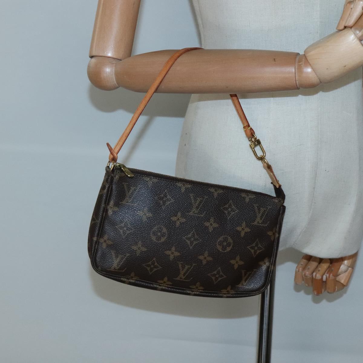 Monogram Pochette Accessoires Pouch